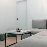 K Apartment *